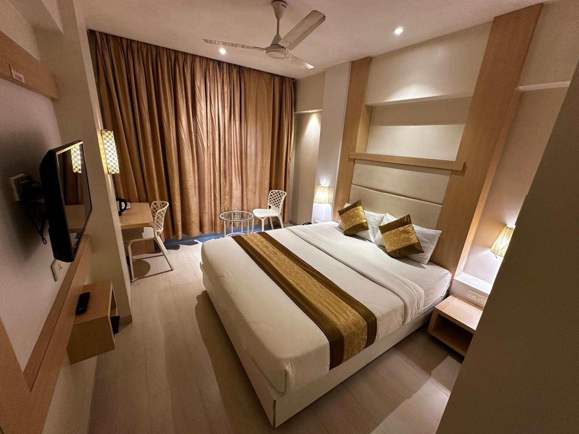 South Coast Hotel Wagle Estate Thane Extérieur photo